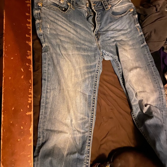 Miss Me capris - Picture 2 of 3